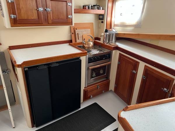 38’ trawler, dovoz USA — foto 11 z 12