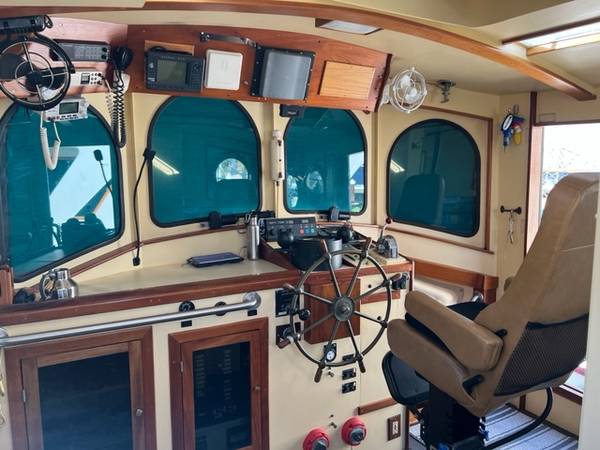 38’ trawler, dovoz USA — foto 6 z 12