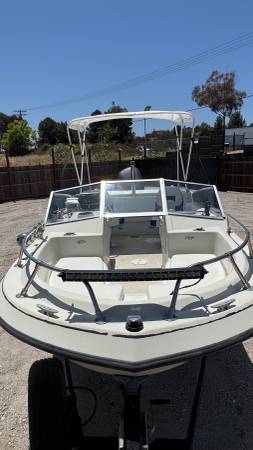 Boston Whaler, dovoz USA — foto 12 z 12
