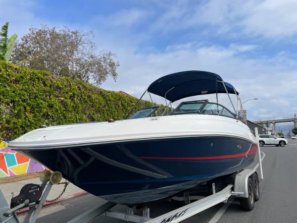 2016 Sea Ray, dovoz USA — foto 1 z 12 2016 Sea Ray, dovoz USA — foto 1 z 12
