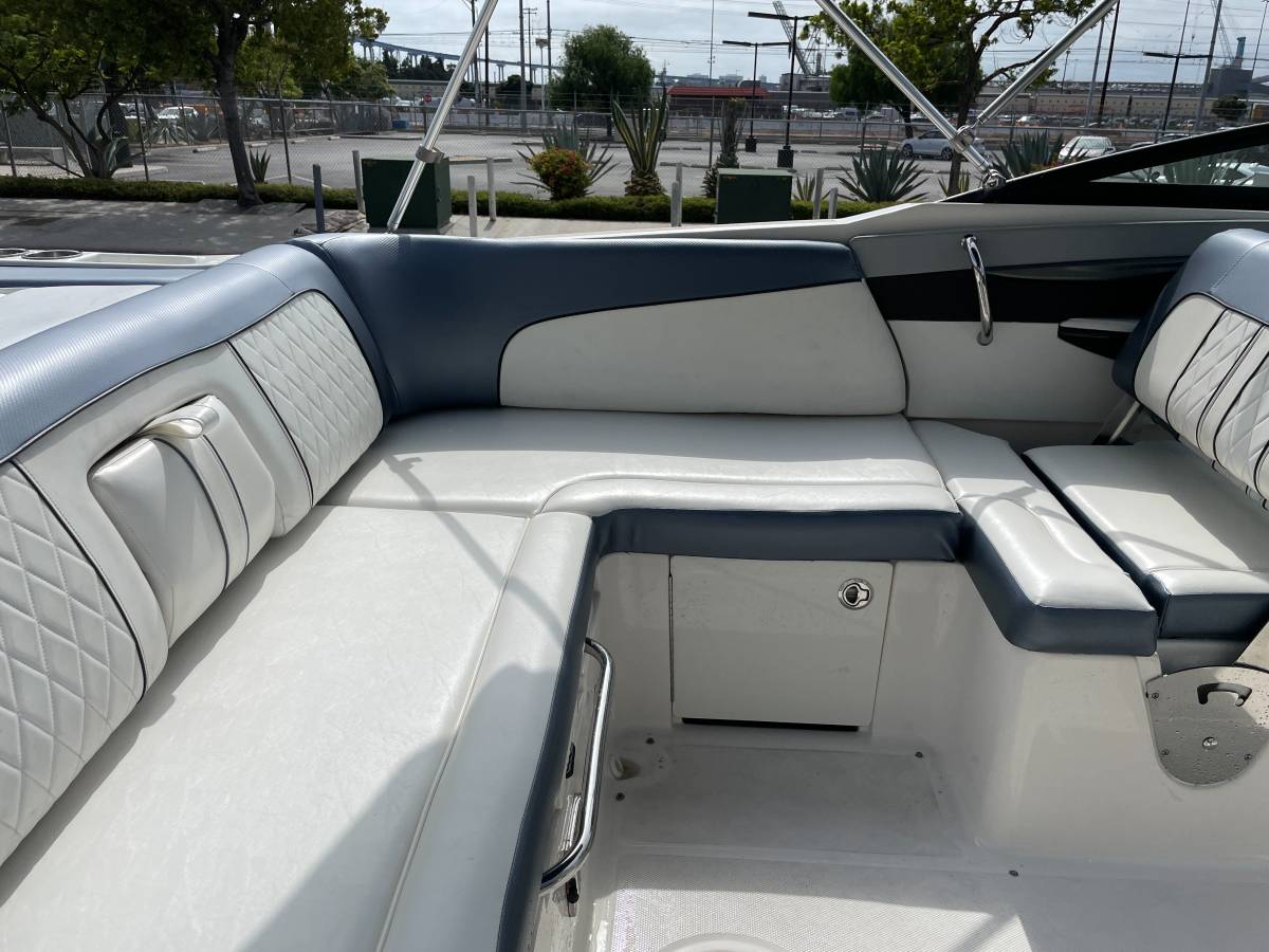 2016 Sea Ray, dovoz USA — foto 12 z 12