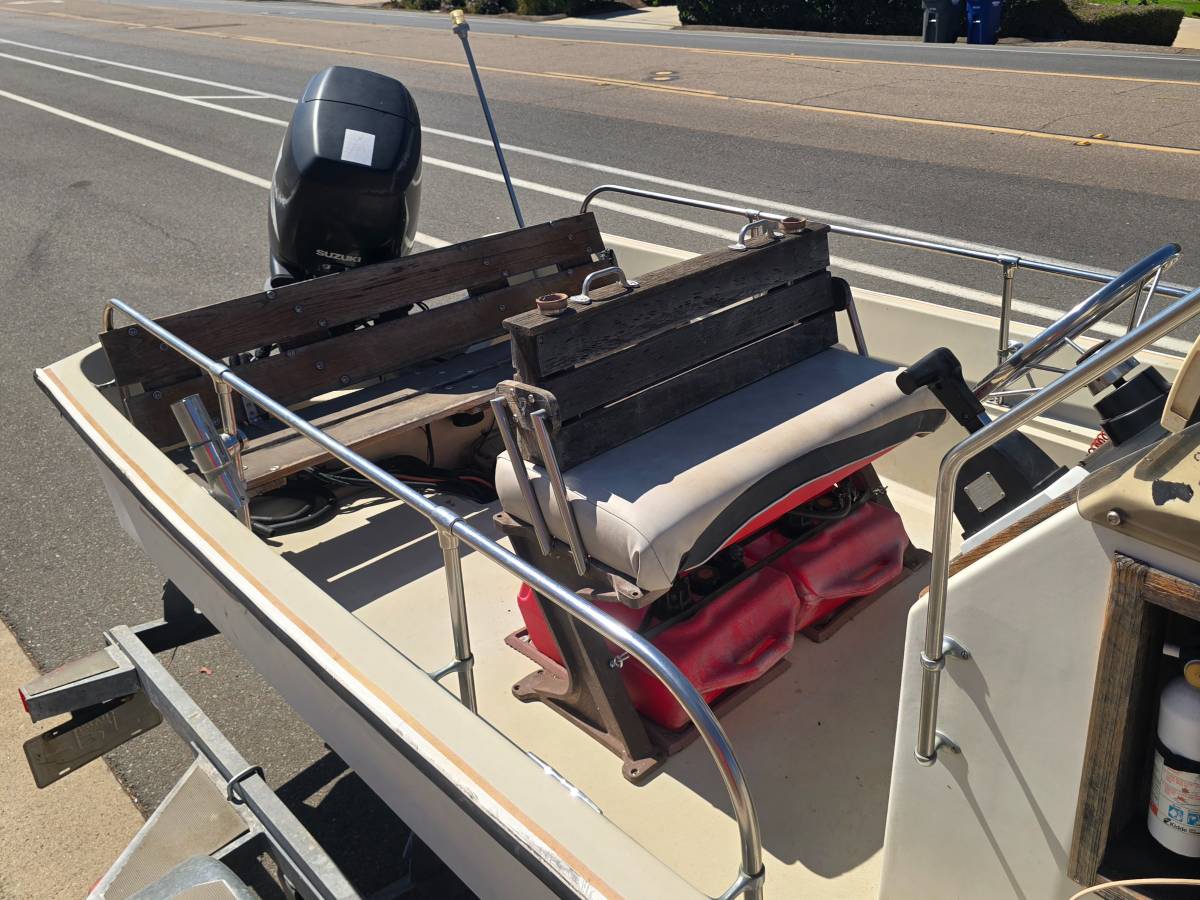 Boston Whaler, dovoz USA — foto 7 z 12