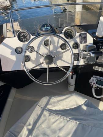 Sea Ray, dovoz USA — foto 5 z 12