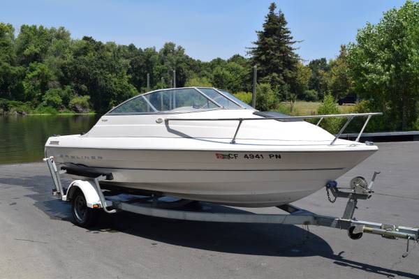2001 Bayliner, dovoz USA — foto 3 z 12