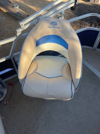 2014 Sun Tracker, dovoz USA — foto 10 z 12