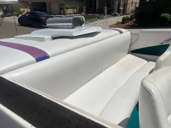 1996 Wellcraft, dovoz USA — foto 4 z 9