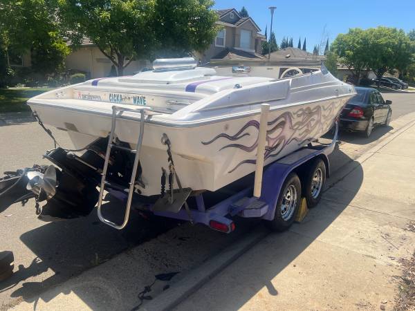 1996 Wellcraft, dovoz USA — foto 8 z 9