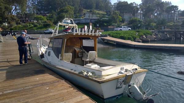 Bayliner, modrá, dovoz USA — foto 8 z 12