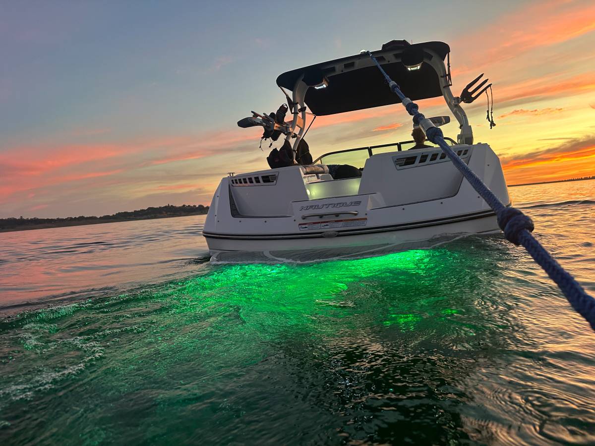 2016 Nautique, dovoz USA — foto 12 z 12
