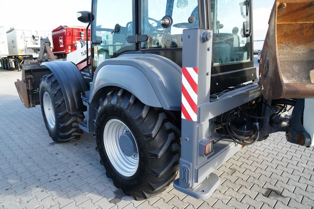 2017 Terex TLB, 3 397 mth, dovoz Skladom v EÚ — foto 16 z 24
