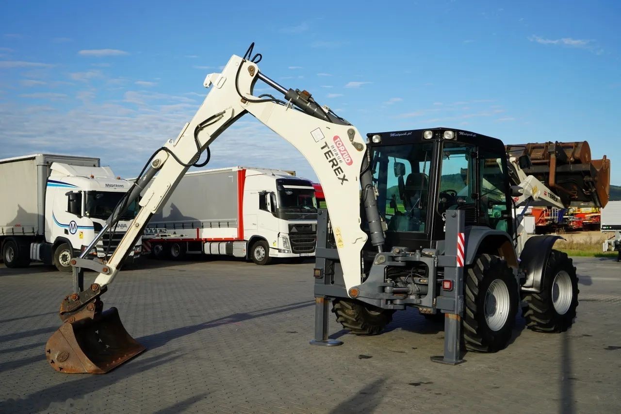 2017 Terex TLB, 3 397 mth, dovoz Skladom v EÚ — foto 6 z 24