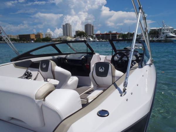 2015 Sea-Doo, dovoz USA — foto 2 z 10