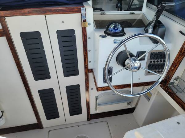 2020 Grady-White, dovoz USA — foto 4 z 12