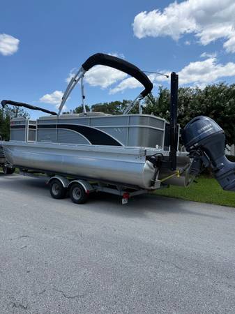 2019 Bennington, dovoz USA — foto 2 z 9