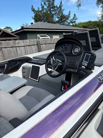 2008 Skeeter, dovoz USA — foto 2 z 10
