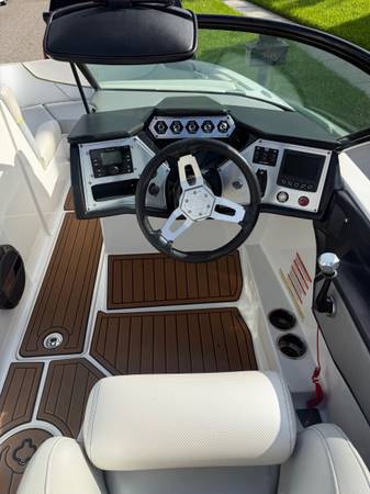 MasterCraft, dovoz USA — foto 5 z 12