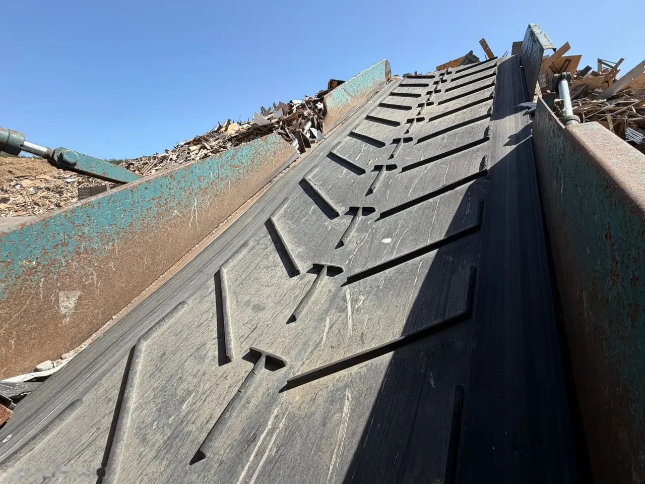 2004 Powerscreen Powershredder 1800, 2 500 mth, dovoz Skladom v EÚ — foto 10 z 16