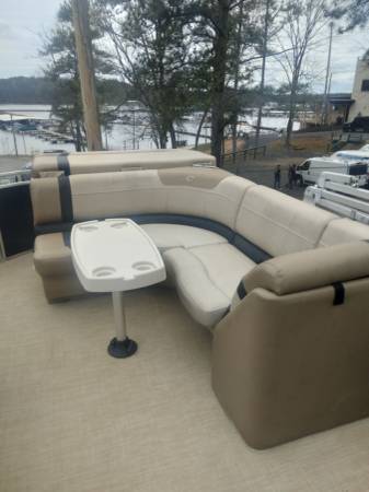 2018 Crestliner, dovoz USA — foto 3 z 7