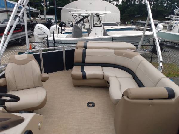 2018 Crestliner, dovoz USA — foto 6 z 7