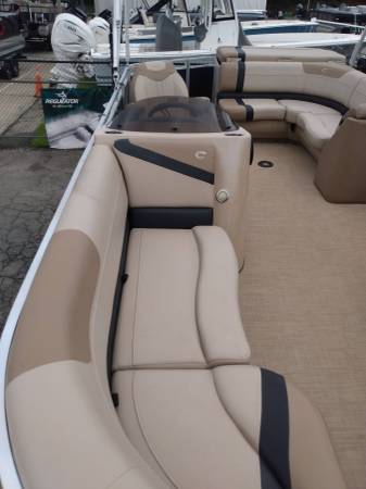 2018 Crestliner, dovoz USA — foto 7 z 7