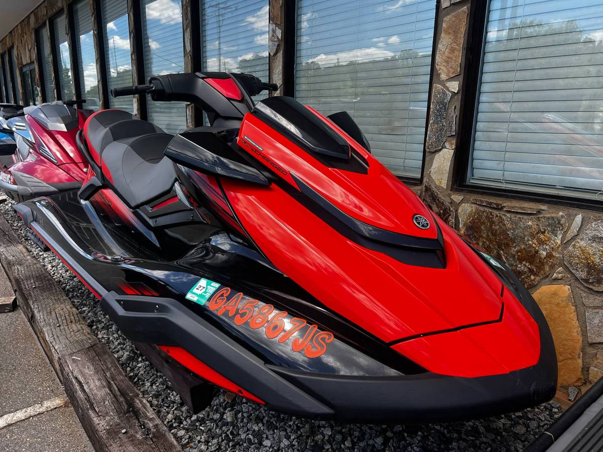 2021 Yamaha, dovoz USA — foto 4 z 9