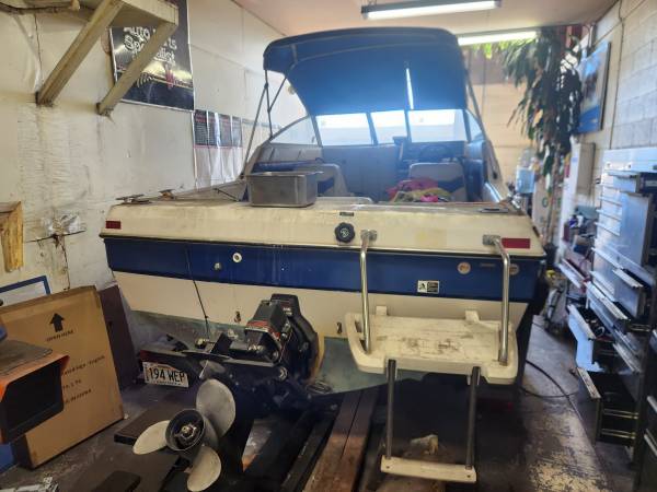 1993 Bayliner, dovoz USA — foto 2 z 4