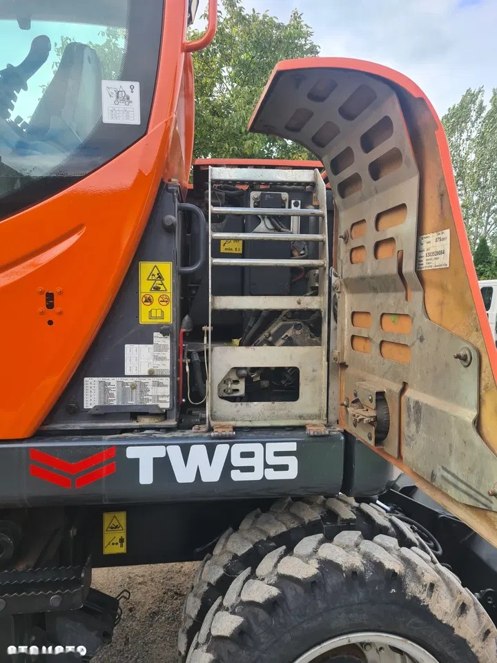 2017 Schaeff PW 95, 8 300 mth, dovoz Skladom v EÚ — foto 6 z 9