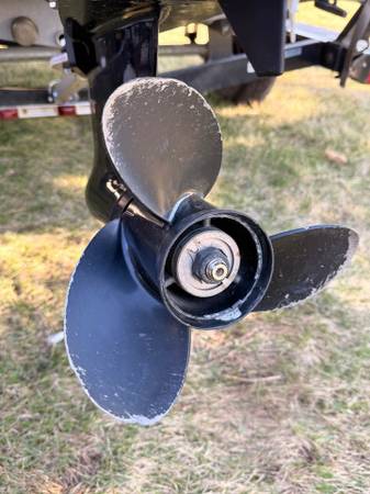 2011 Tracker, dovoz USA — foto 6 z 12