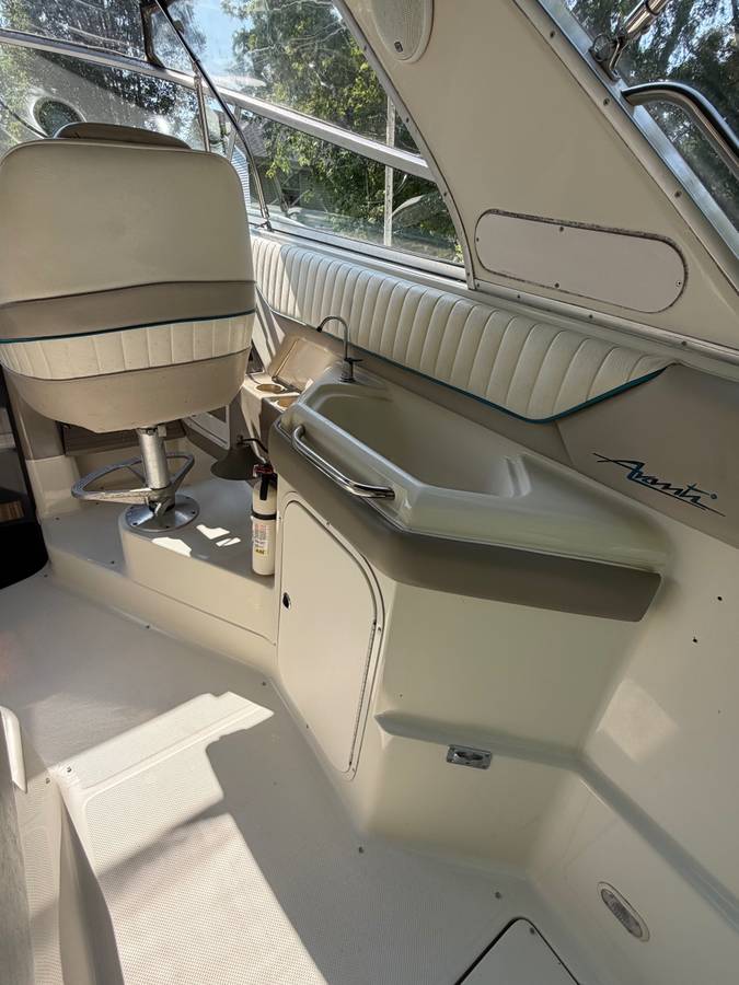 Bayliner, dovoz USA — foto 11 z 12
