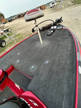 2011 Nitro, dovoz USA — foto 6 z 8