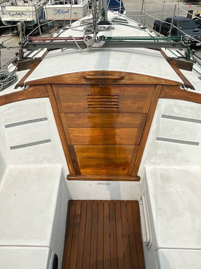 Catalina, dovoz USA — foto 5 z 12