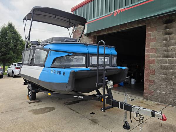 2022 Sea-Doo, dovoz USA — foto 2 z 12