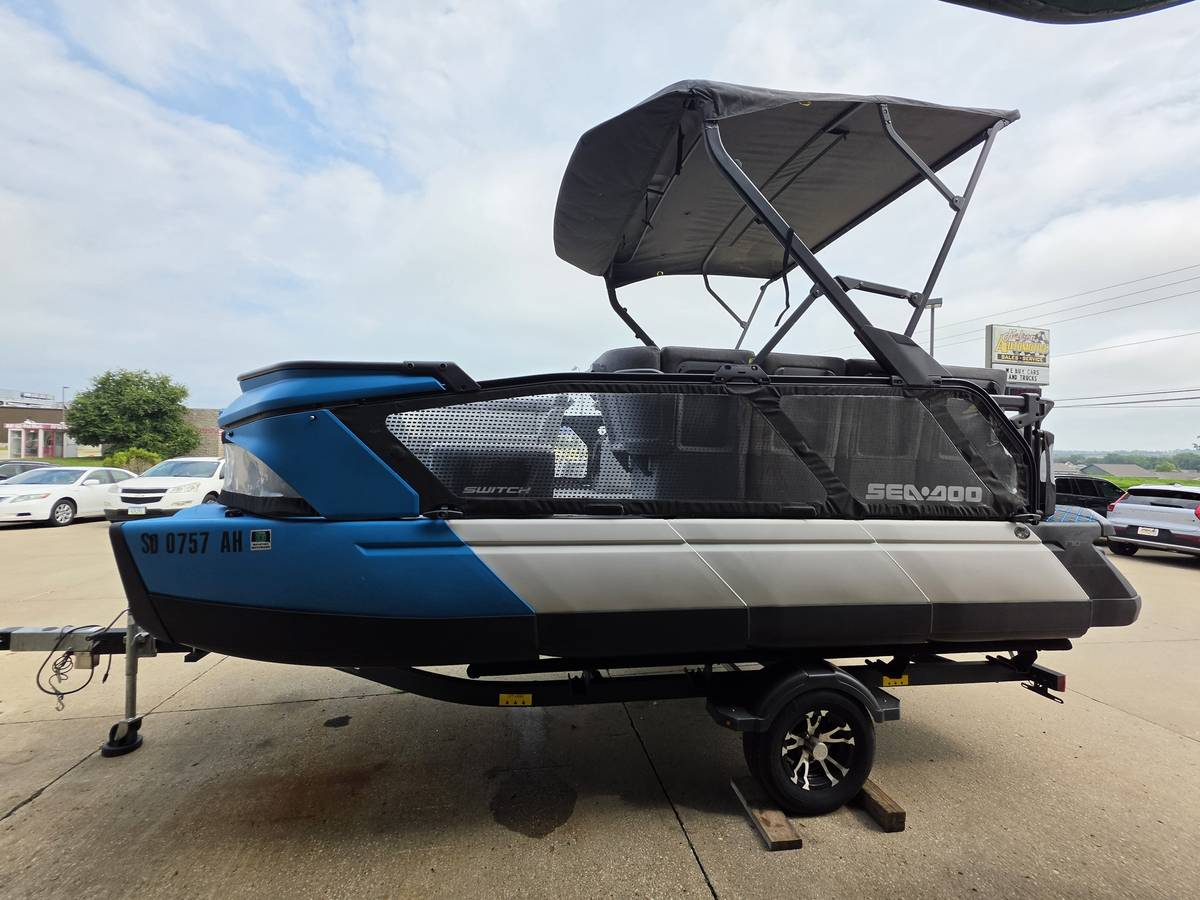 2022 Sea-Doo, dovoz USA — foto 5 z 12