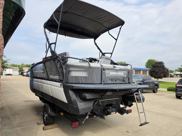 2022 Sea-Doo, dovoz USA — foto 6 z 12