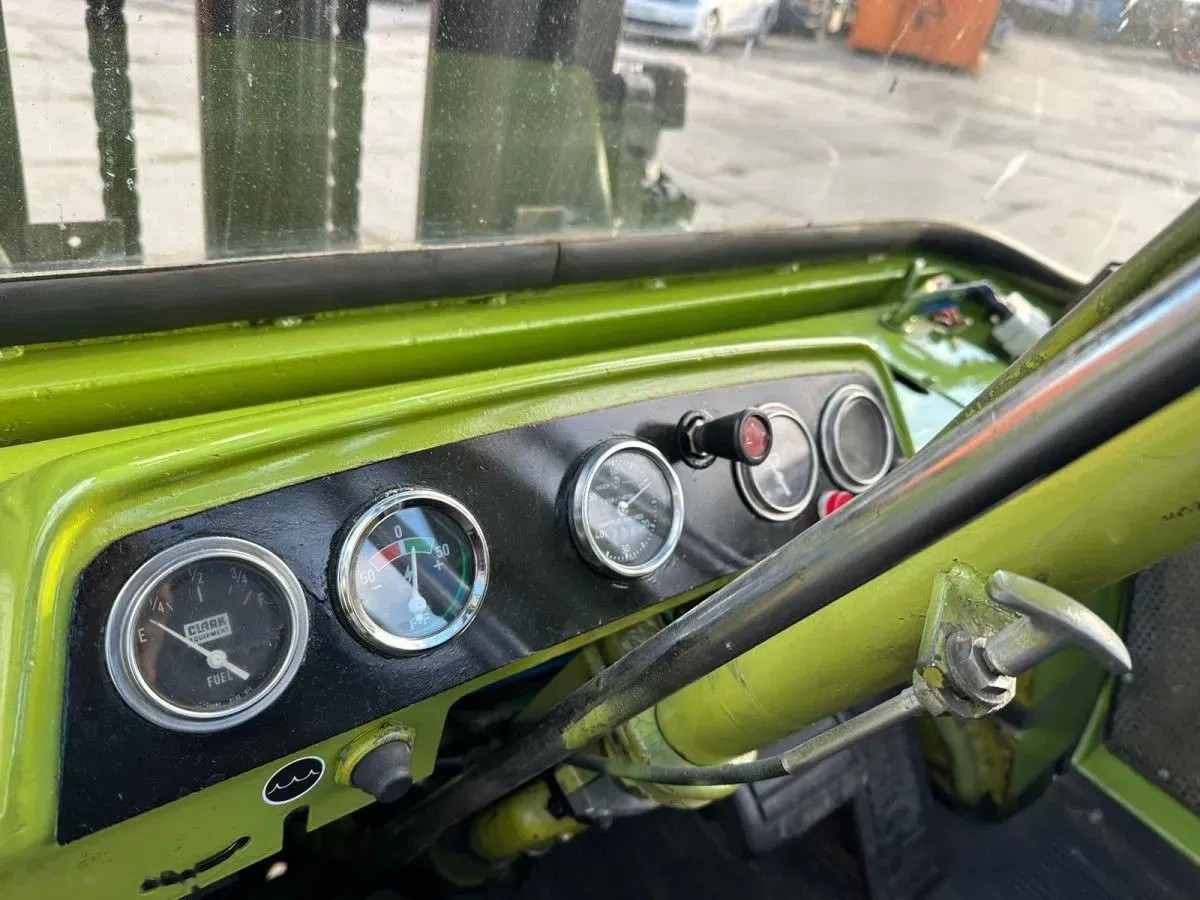 1977 Clark EQUIPMENT, 3 727 mth, dovoz Skladom v EÚ — foto 4 z 19