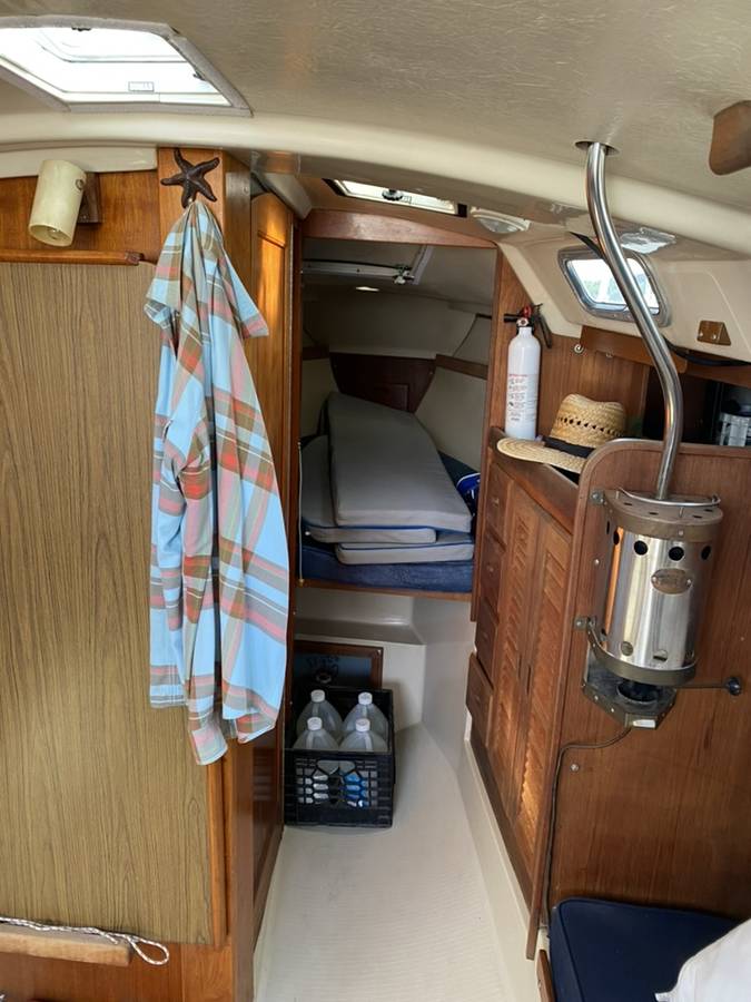 1984 Catalina, dovoz USA — foto 10 z 12