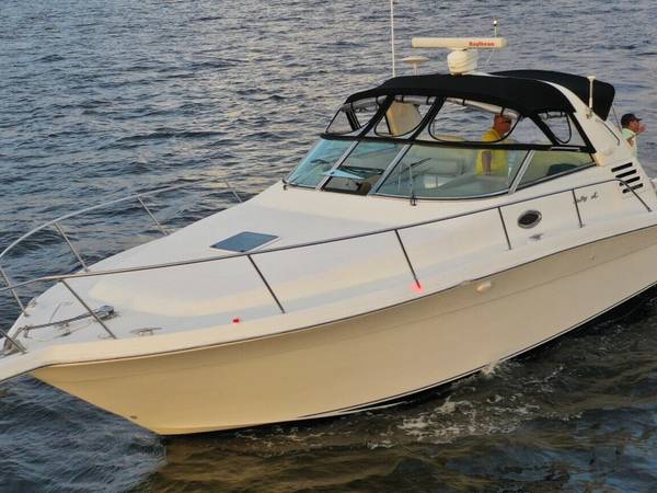 Sea Ray, dovoz USA — foto 1 z 5 Sea Ray, dovoz USA — foto 1 z 5