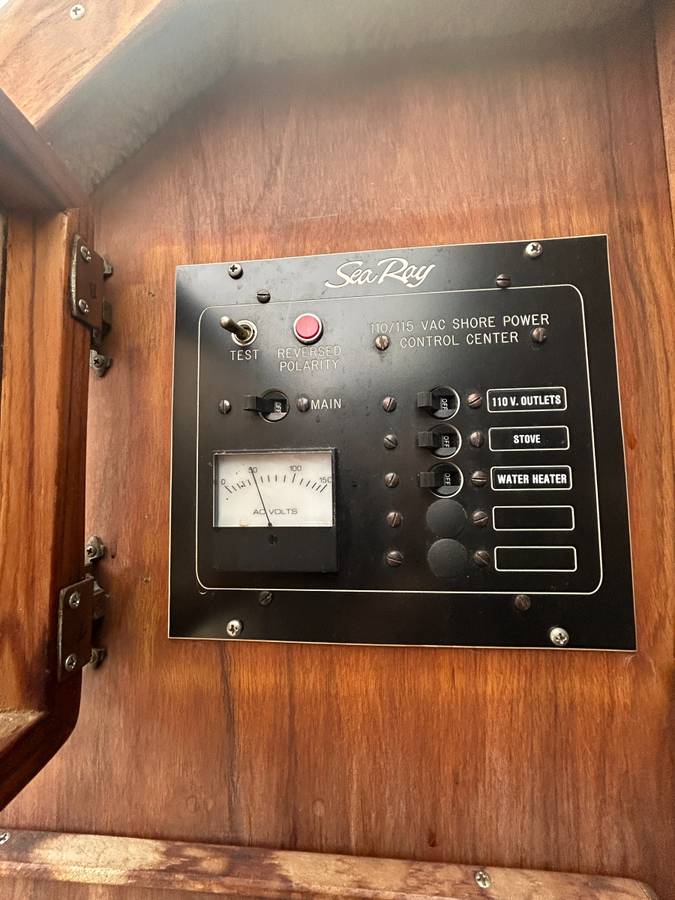 Sea Ray, dovoz USA — foto 11 z 12