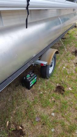 2020 Tracker, dovoz USA — foto 8 z 12