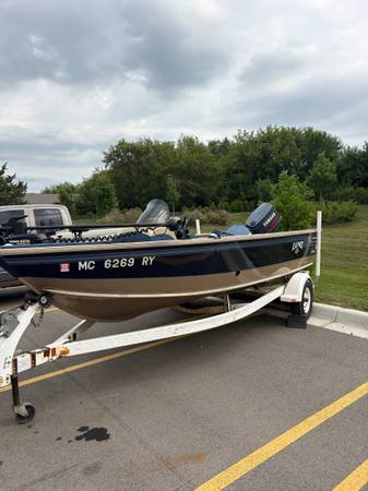 Crestliner, dovoz USA — foto 2 z 6