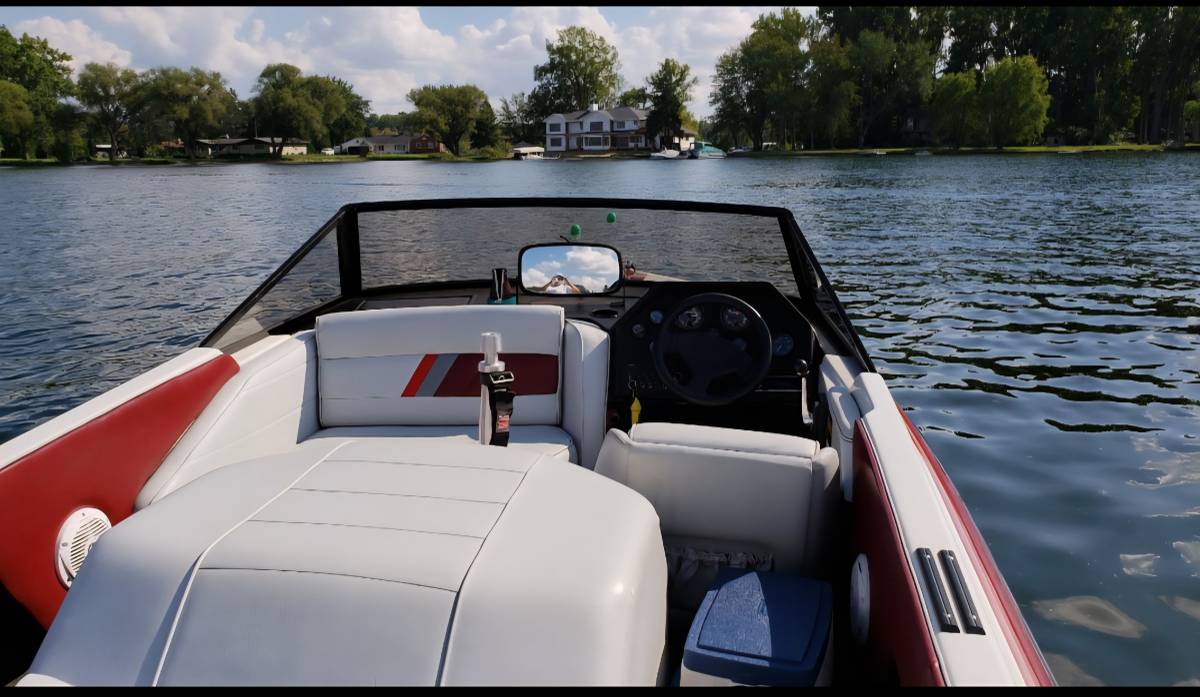 1991 Malibu, dovoz USA — foto 2 z 4