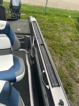 2019 Skeeter, dovoz USA — foto 9 z 9