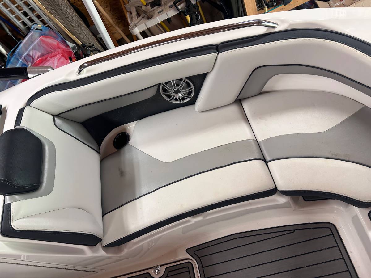 2015 Yamaha, dovoz USA — foto 6 z 12