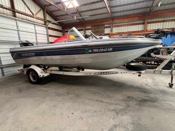 1993 Crestliner, dovoz USA — foto 3 z 6