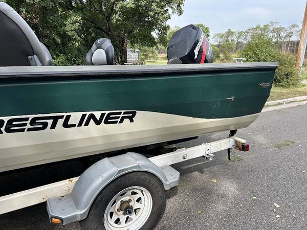 2002 Crestliner, dovoz USA — foto 10 z 12