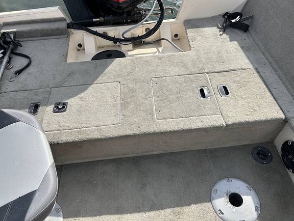 2002 Crestliner, dovoz USA — foto 7 z 12