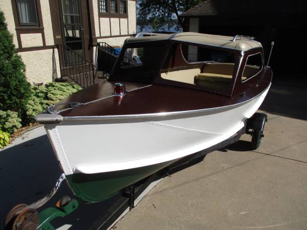 Crestliner, dovoz USA — foto 7 z 12