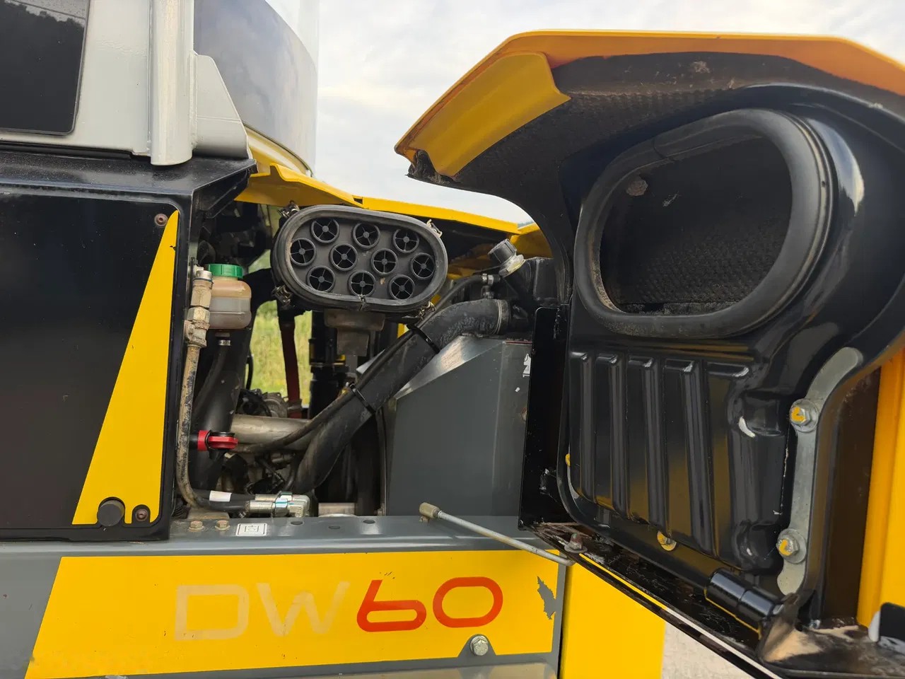 2020 Wacker Neuson DW60, 1 300 mth, dovoz Skladom v EÚ — foto 11 z 24