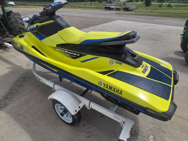2020 Yamaha, dovoz USA — foto 5 z 9