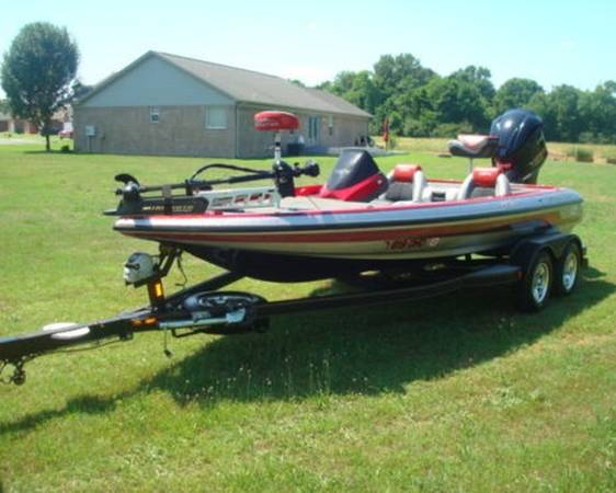 Skeeter, dovoz USA — foto 1 z 5 Skeeter, dovoz USA — foto 1 z 5